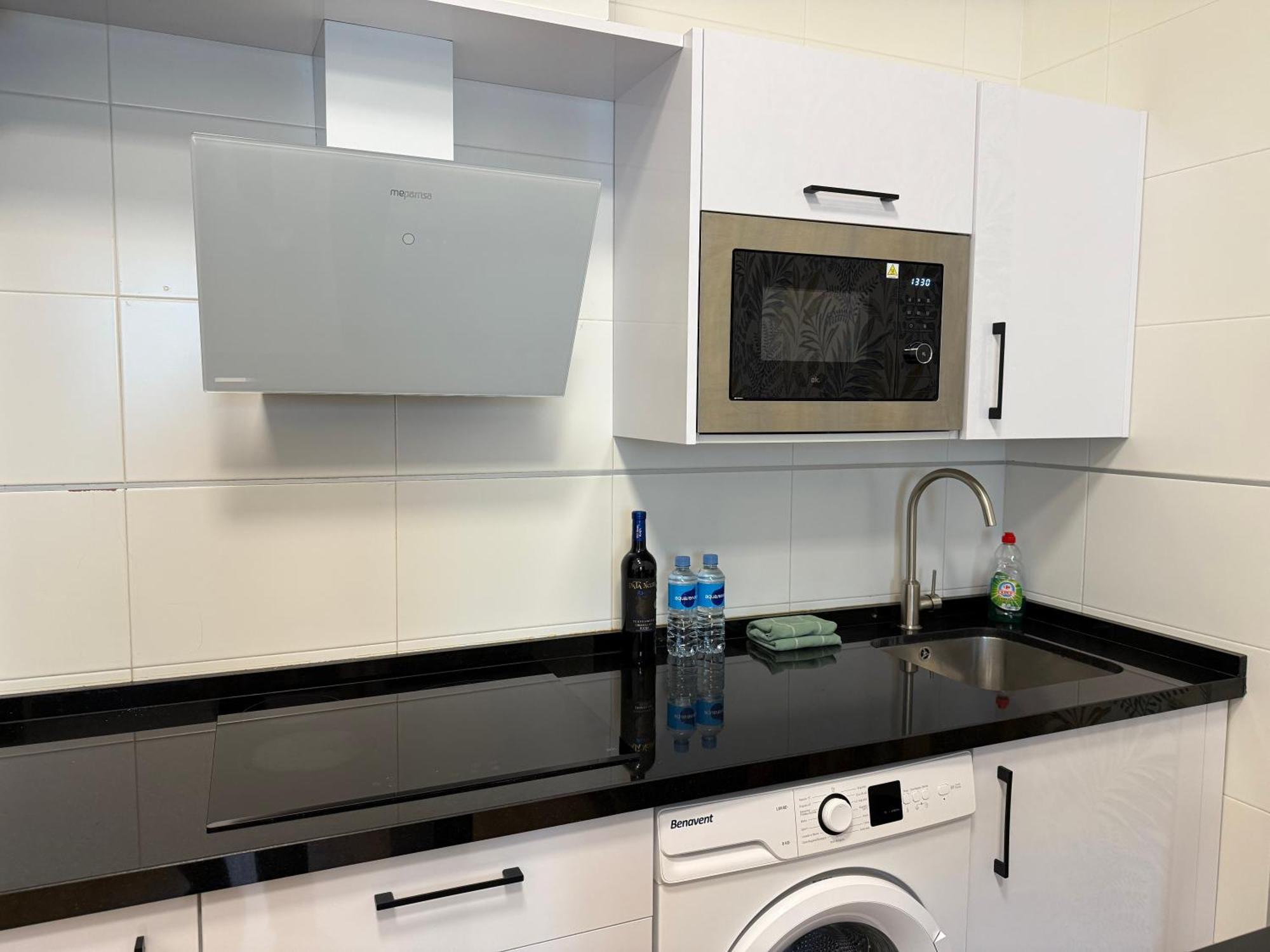 Lovely Studio In The Heart Of Malaga Free Swimming Pool Экстерьер фото